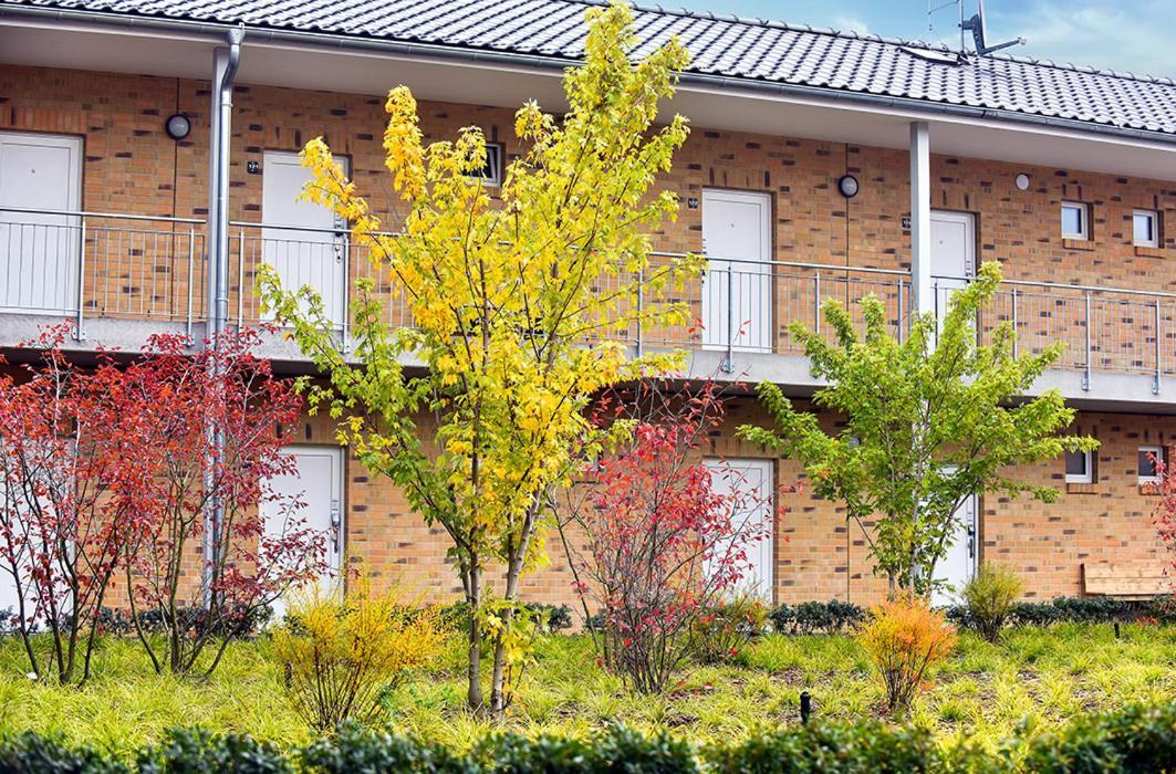 Prima Inn Hotel & Hof Neuruppin - Digitales & Rezeptionsloses Motel Exterior foto