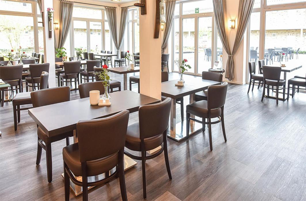 Prima Inn Hotel & Hof Neuruppin - Digitales & Rezeptionsloses Motel Exterior foto